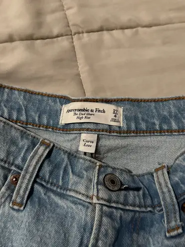 Abercrombie & Fitch Abercrombie High-Rise Dad Shorts Curve Love thumbnail 3