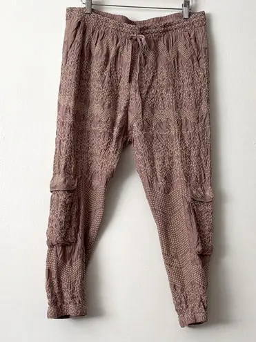 Johnny Was M Sita Pull On Cupra Embroidered Crop Cargo Jogger Pants in Rose Pink