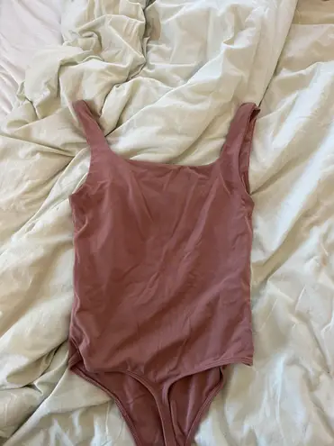 Aritzia Babaton Bodysuit