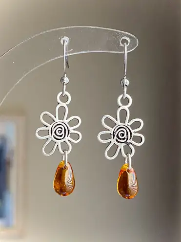 Handmade retro vintage fairy boho funky hippie style quality spiral flower dangle earrings🌀🤎🌱