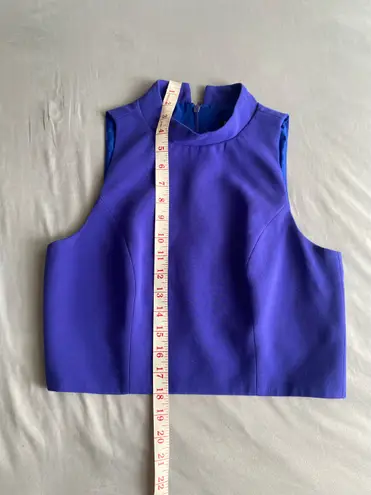 Black Halo - Elegant Blue Women's Crop Top - Size 2 Center Back Hidden Zipper