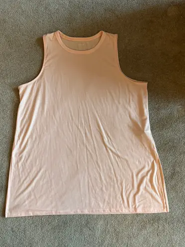 Old Navy Active Old Navy Ultralight Active Light Peach Tank Top Large