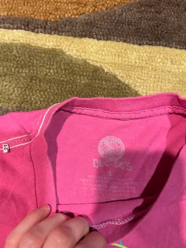 Buc-ee's Buc-ee’s Pink Graphic Tee Shirt Top Short Sleeve Runs Small Unisex Size Large