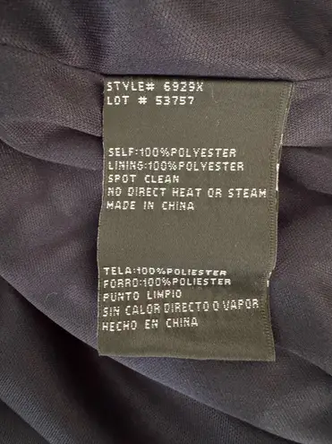 XScape Women's Printed Square-neck Sleeveless Dress. Size 6. MSRP $249