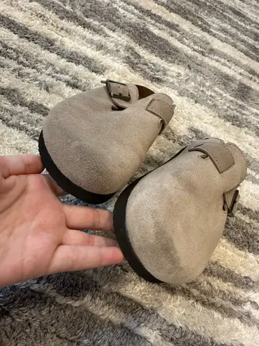 White Mountain Clogs