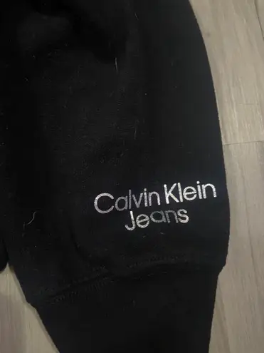 Calvin Klein Sweater