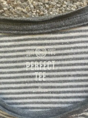 American Eagle Perfect Tee