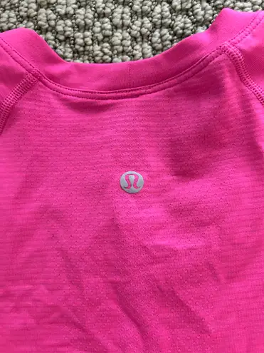 Lululemon Swiftly Tech Short Sleeve Shirt