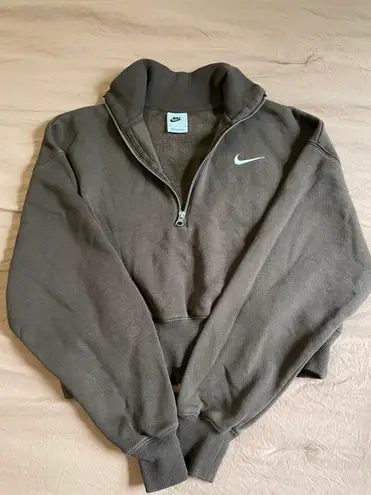 Nike Pullover Quarter-Zip