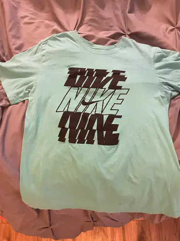 Nike T-Shirt