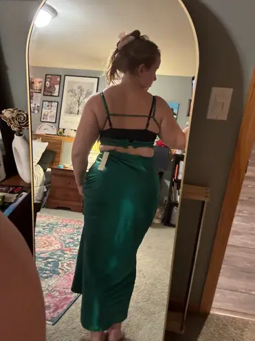 TJ Maxx Green Satin Long Dress - Image 4