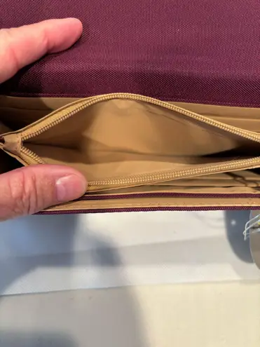 Travelon | RFID blocking, bifold travel wallet