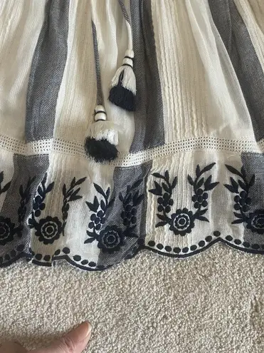 NWT America & Beyond Floral Embroidered Scalloped Hem Stripe Skirt Size S Blue