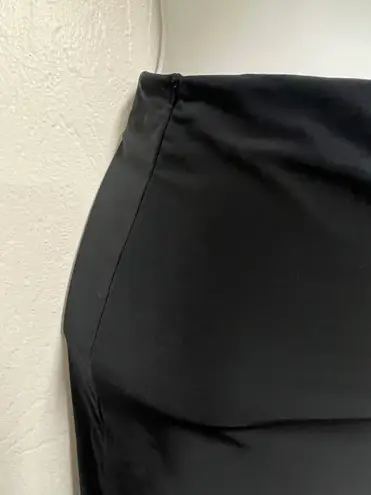 Maidenform Black Self Expresss Hi Waisted Half Slip Skirt