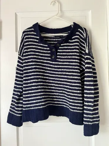 American Eagle Knit Sweater