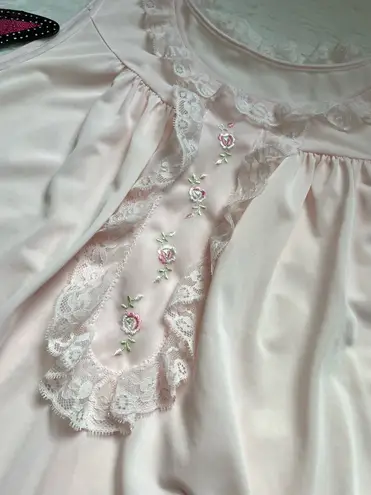 Vintage shadow line floral lace light pink dainty nightgown dress Size M