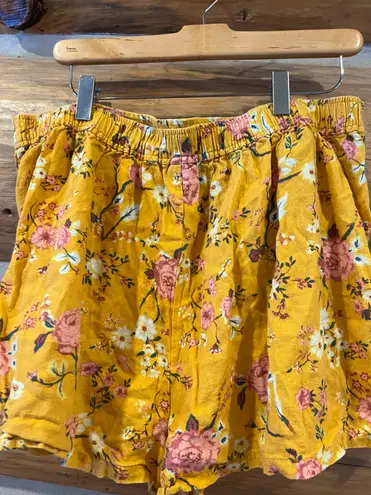 Abound Floral Shorts