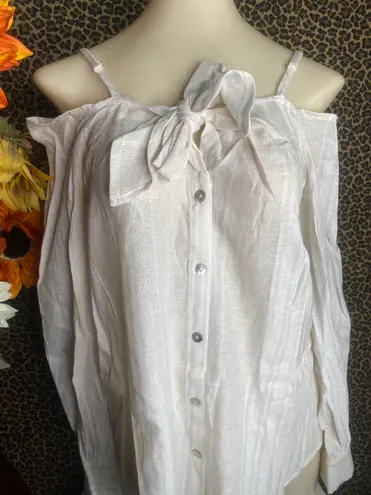 Doe & Rae ✅3/$30✅ NWT Natural White Off The Shoulder Long Sleeve Button Down | SMALL |