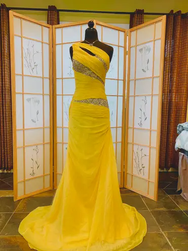 Gorgeous Yellow Dress Size XS