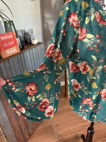 Ember size XL green floral blouse - top