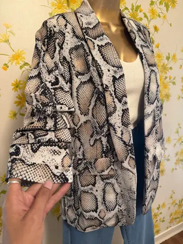 Shake print 3/4 sleeve blazer size L Size L