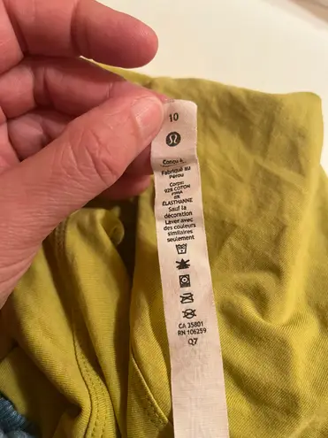 Lululemon Cates Tee in Yellow Pear