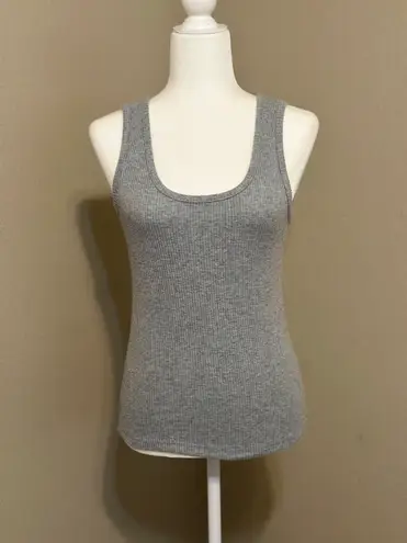 Mod Ref Aimé Tank Top Scoop Neck Size Small