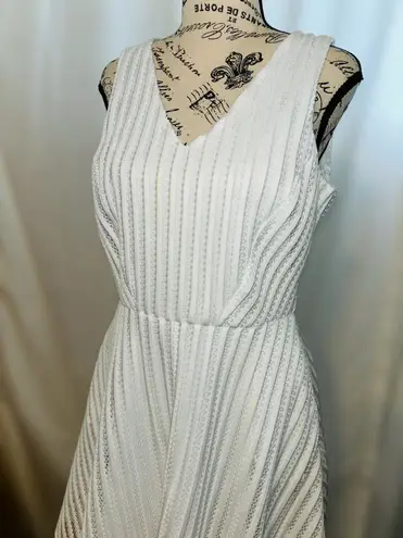 Apt. 9  Women’s Size 8 White Lacey Sleeveless Fit & Flare Dress • Mesh Texture NWT