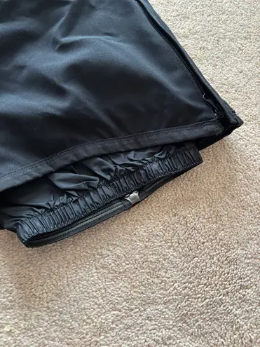 Burton Women’s black snow pants. XL