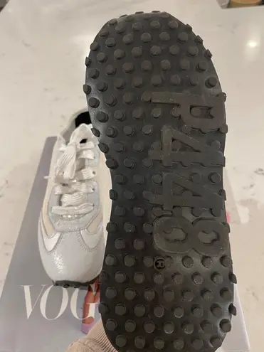 NEW WITH BOX P448 AUDRY SNEAKERS IN WHITE SIZE 36!