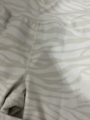 Old Navy Active White Zebra Joggers