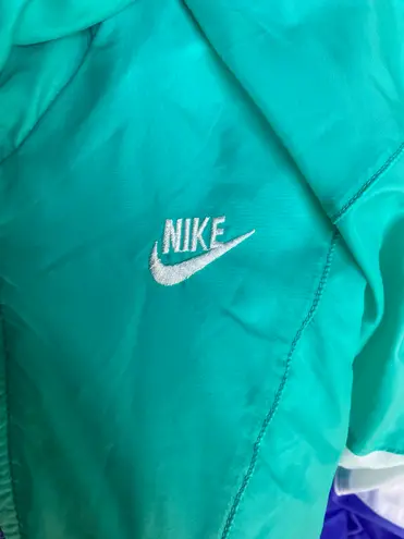 Nike Vintage Windbreaker Jacket