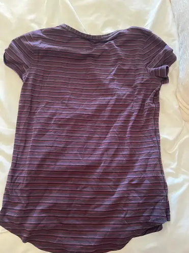 Lululemon T-Shirt