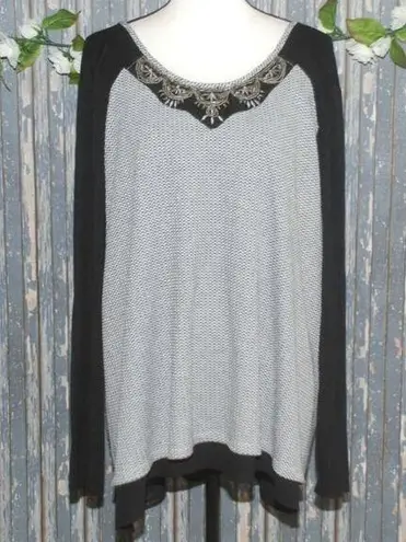 Maurice's Women's Sweater Size 2 Gray Beaded Lined Open Back Embroidered Casual