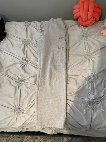 Aritzia  Wide-Leg Pants - Image 4