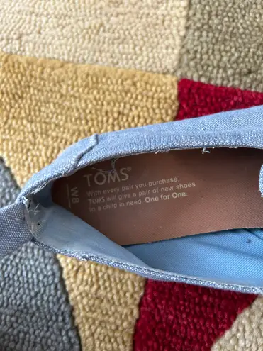 Toms Slip On Chambray Denim Light Blue Casual Sneakers Women’s Size 8