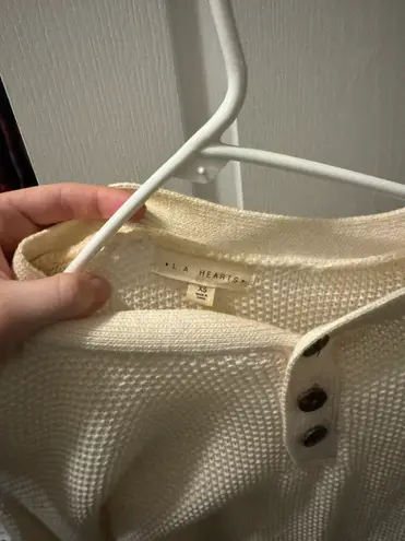 Cute Sweater With Bottons Size XS