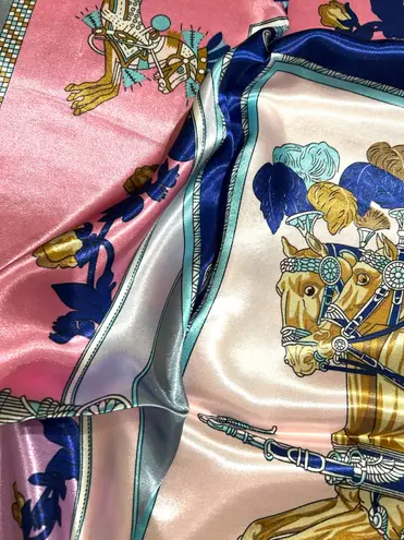 Horse Print Scarf PINK, gray & BLUE EQUESTRIAN PRINT SQUAR SILKy SCARF 35/35 Multiple