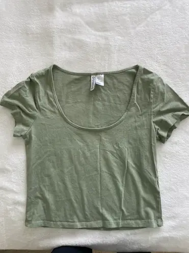 H&M Divided Crop Top