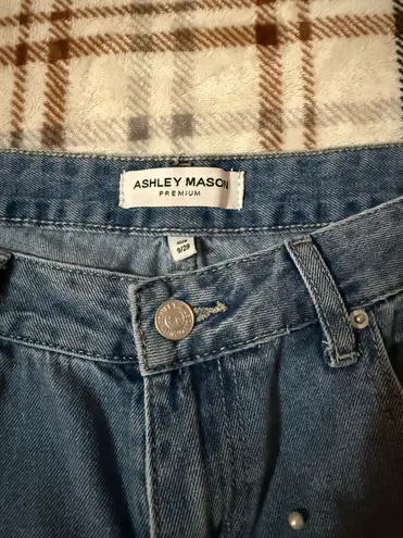 Ashley Mason Pearl Jeans thumbnail 3