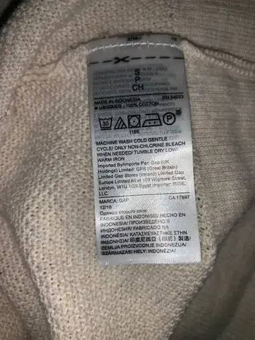 Gap Women’s Long Sleeve Sweater