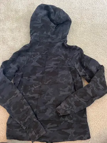 Lululemon camo scuba zip up