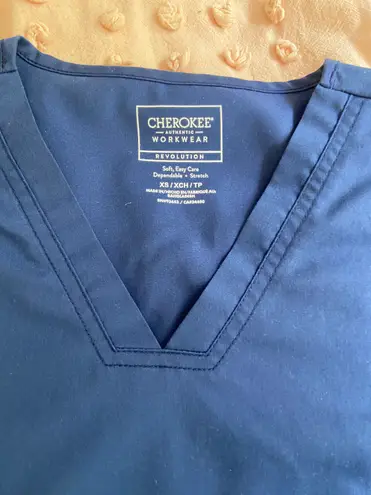 Cherokee navy scrub set