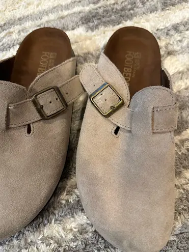 White Mountain Clogs