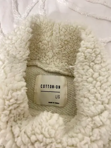 Cotton On Off White Cropped Sweater