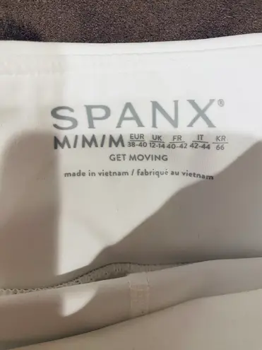 Spanx NWT  White Compression Tennis Golf Skort Skirt M 17”