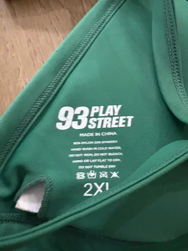 93 Play Street NWOT 93 place St. size 2XL green bikini swim top