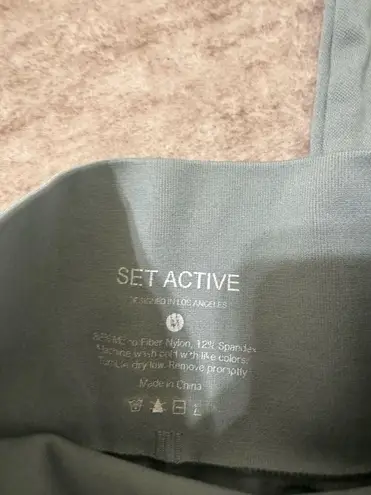 Set Active  leggings size medium  - Image 3
