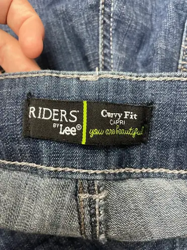 Riders By Lee Curvy Fit Denim Capris Size 8