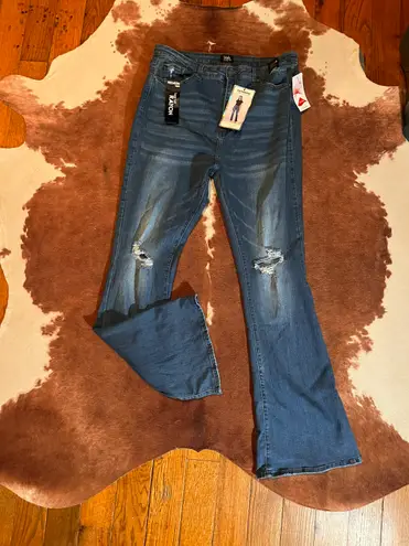 Simple Society New with tags plus size flared jeans 